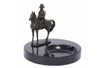 Luxus Aschenebcher Napoleon Bronze auf Marmorsockel - Schlüsselablage