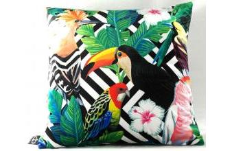 Casa Padrino Luxus Samtkissen Miami Parrots & Flowers Schwarz / Weiß / Mehrfarbig 45 x H. 45 cm - Deko Kissen